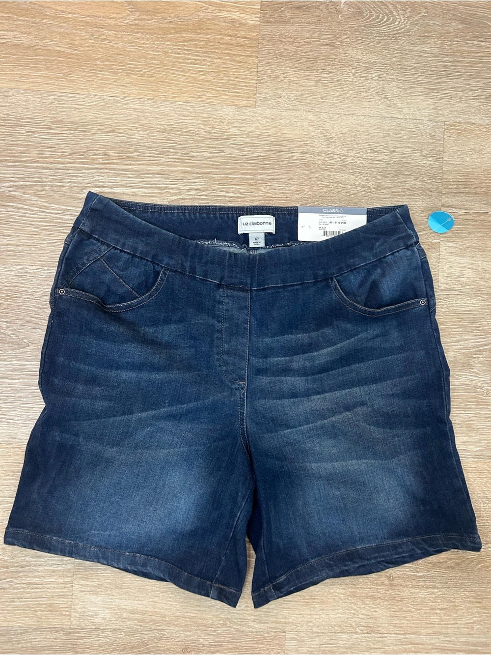 Liz Claiborne Classic Women’s Denim Pull-On Shorts Size 12 Dark Blue
